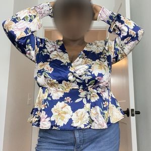 Long sleeve floral